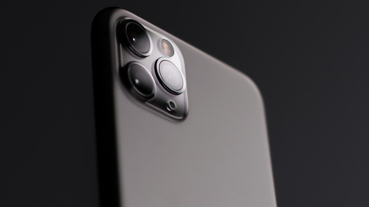 iPhone sales growth in China 2026